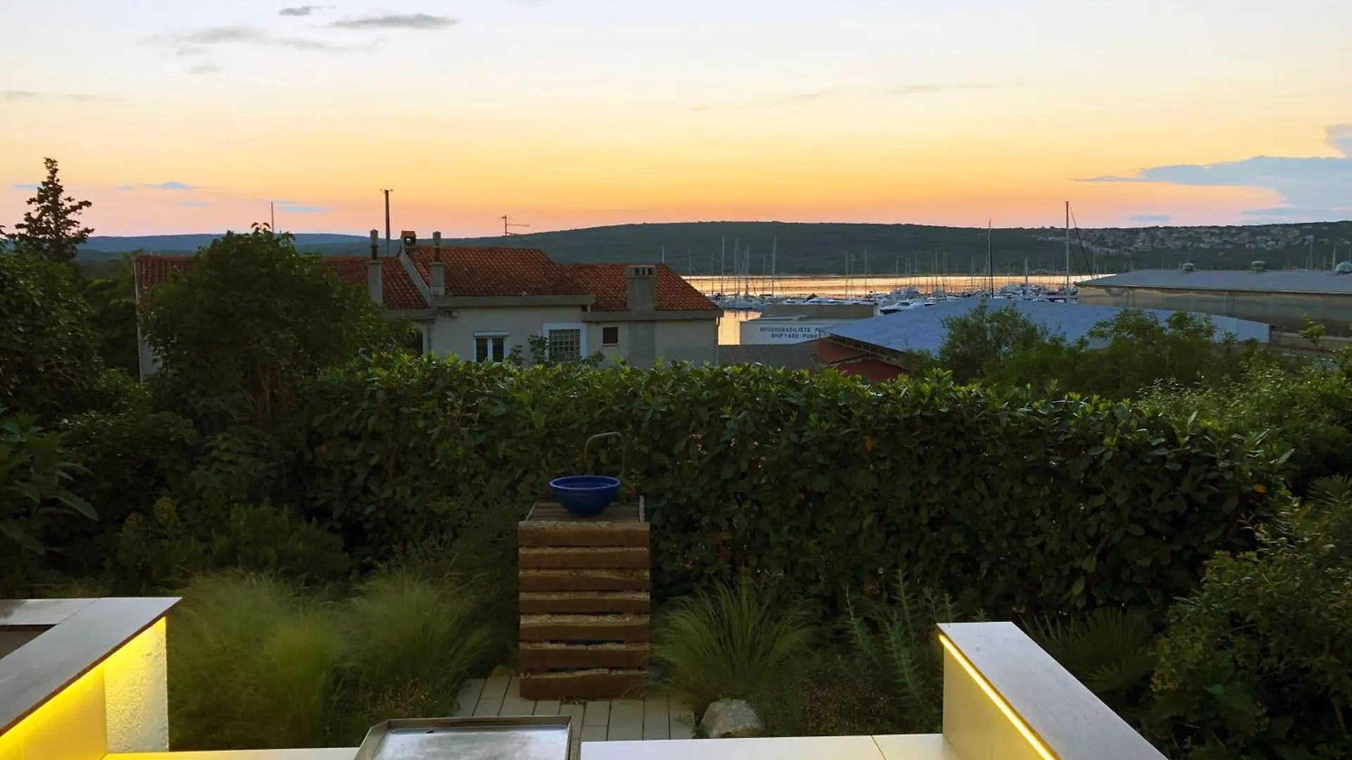Apartments Monika Bed & Breakfast 1&4 Punat